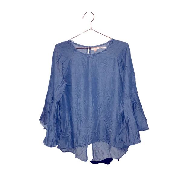 Lauren Conrad Flutter Sleeve Blouse with slit in back chambray size medium - Picture 2 of 7
